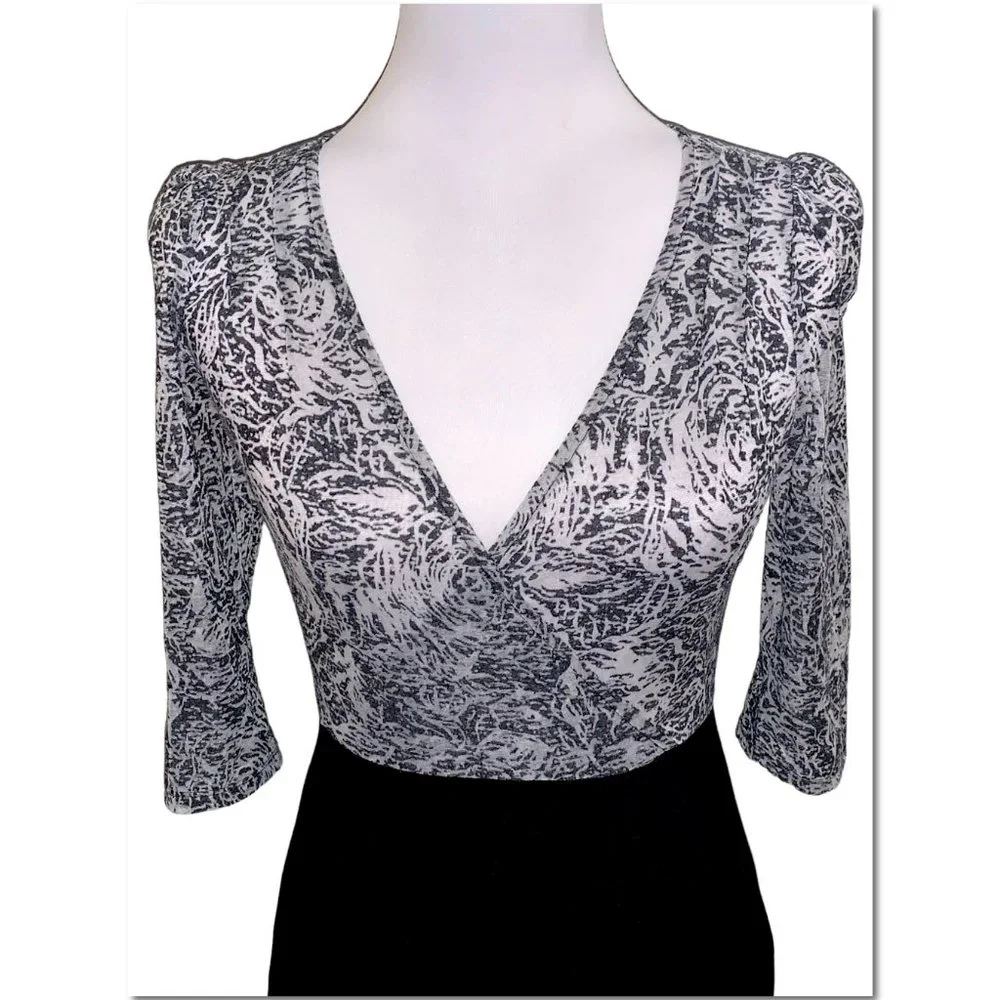 Express Black & Gray Faux Wrap Burnout Body Con Cocktail Dress Size Small EUC - Picture 3 of 8